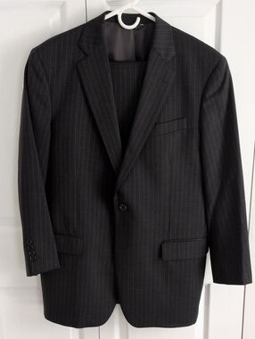 Brooks Brothers Wool Charcoal Pinstripe Suit Jacket And Pant Set